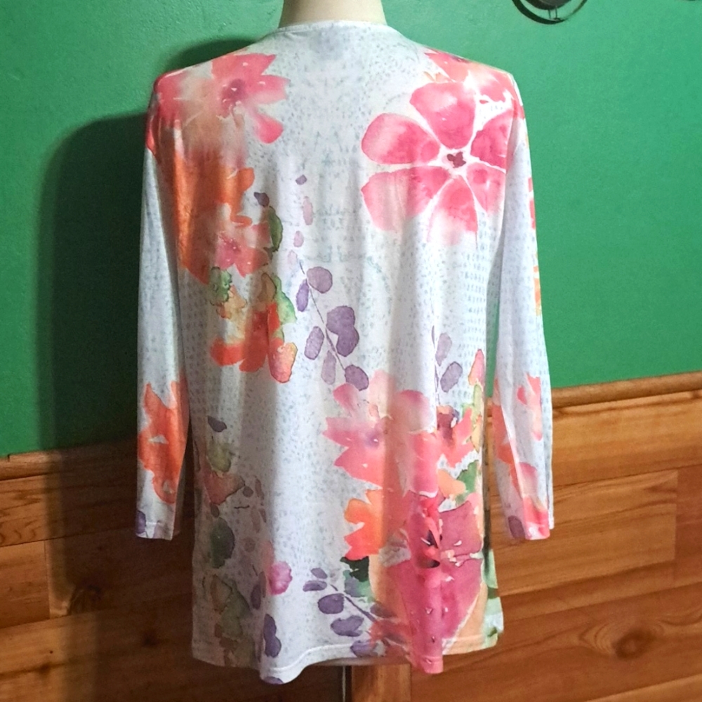 Trilllogy Top - Picture 3 of 5